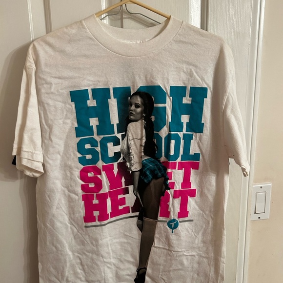 Men’s size med tshirts - Picture 3 of 7